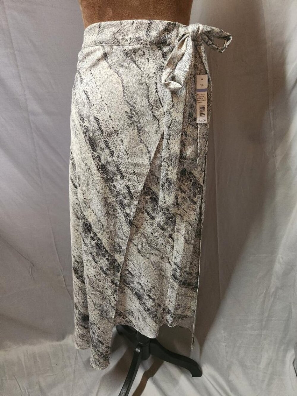 NWT Vintage Snake Print Wrap Skirt from The Limited Sz 14 MSRP $ 70